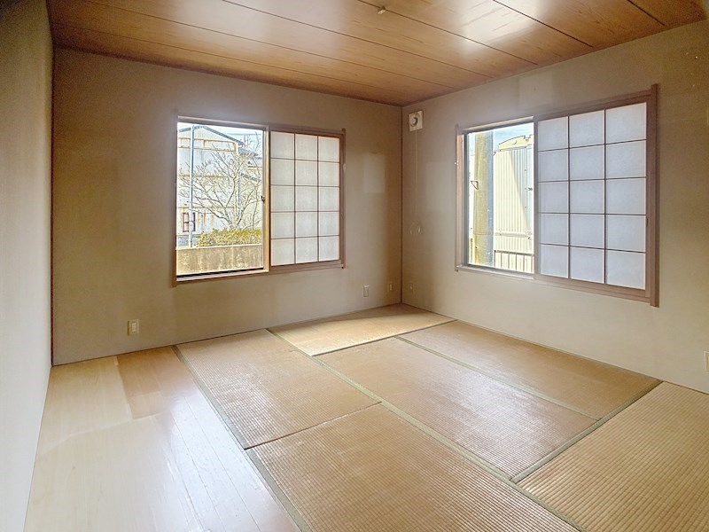 静岡県袋井市新屋４丁目 内観写真（リビング以外の居室）