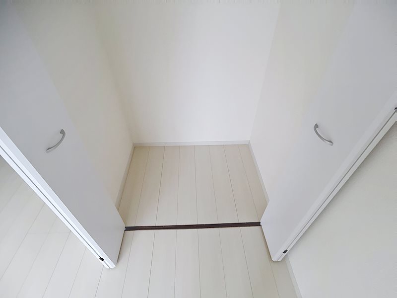 袋井市小山 内観写真（収納）