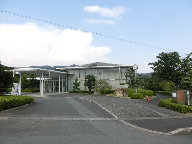 浜松市浜名区三ヶ日町三ヶ日 図書館
