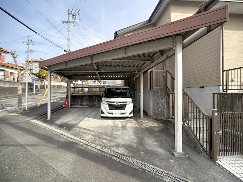 掛川市葛ヶ丘3丁目 現地写真（駐車場）