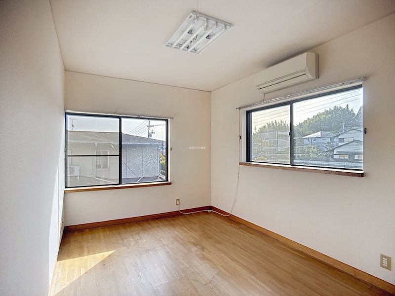 掛川市葛ヶ丘3丁目 内観写真（リビング以外の居室）