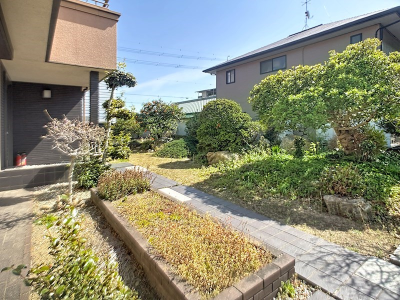 磐田市海老塚 現地写真（庭）