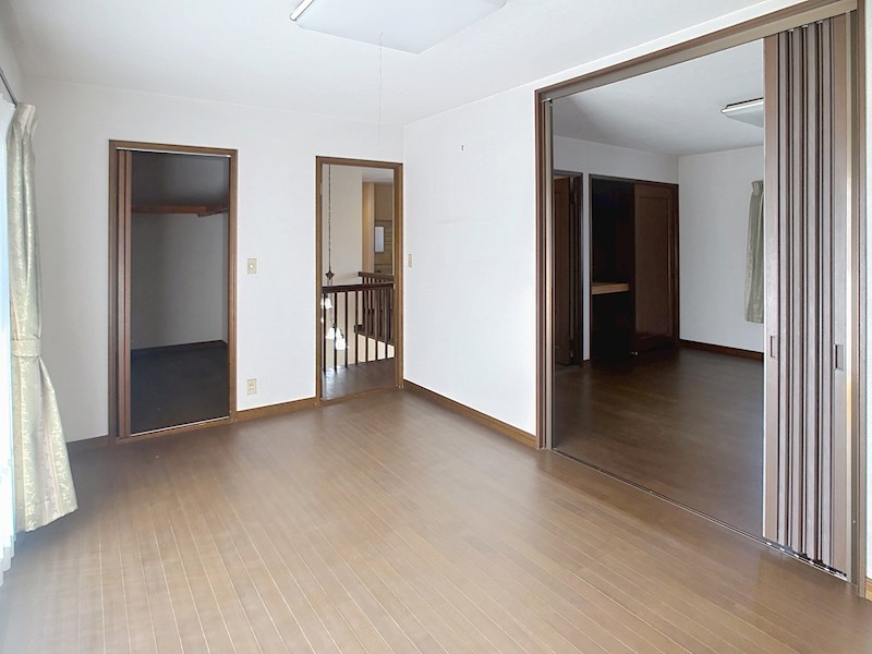 磐田市海老塚 内観写真（リビング以外の居室）