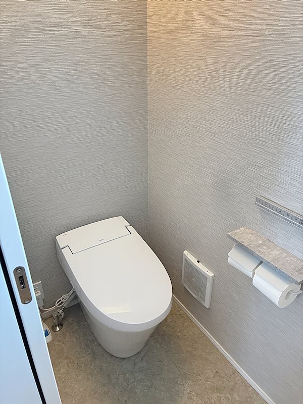 掛川市下垂木 内観写真（トイレ）