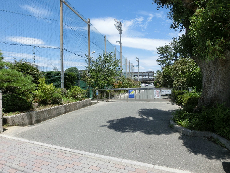 浜松市中央区小沢渡町 中学校