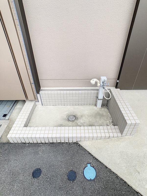 ブライトタウン磐田フレシア 共用部写真（駐車場）