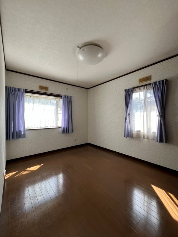 静岡県浜松市中央区大人見町 内観写真（子供部屋）
