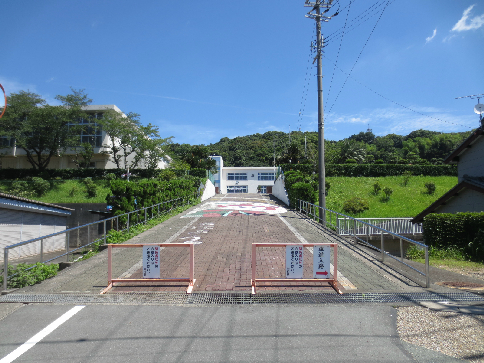 静岡県浜松市浜名区三ヶ日町三ヶ日346-1 小学校