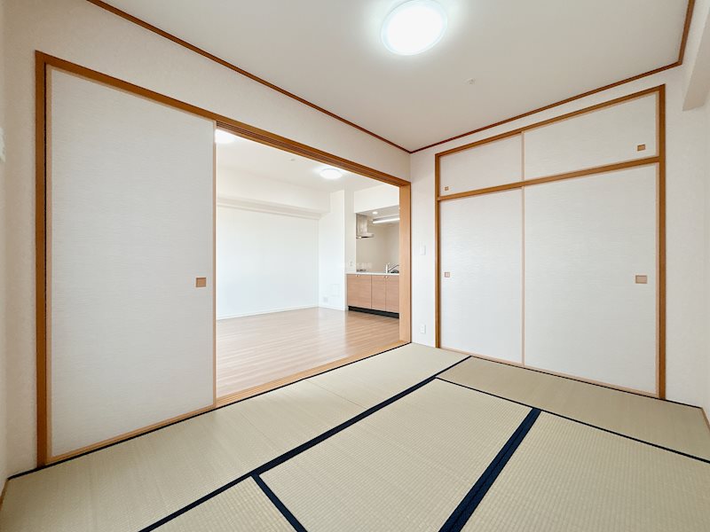 ブライトタウン磐田中泉ⅱ　 内観写真（リビング以外の居室）