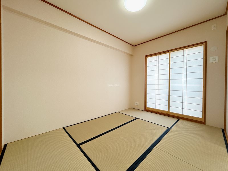 ブライトタウン磐田中泉ⅱ　 内観写真（リビング以外の居室）