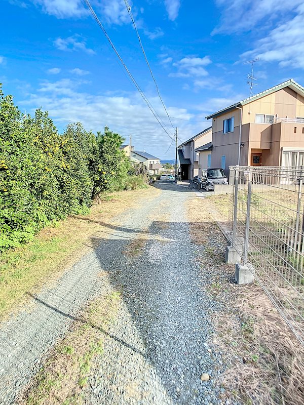 湖西市新居町中之郷 現地写真（前面道路含む現地写真）