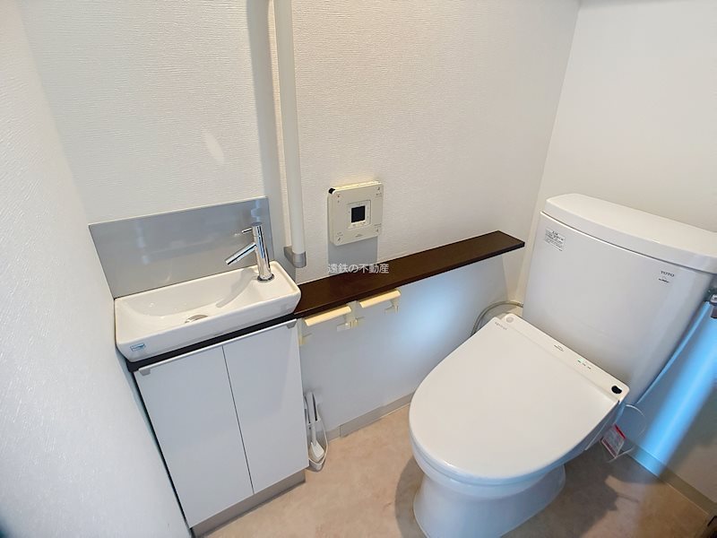 ブライトタウン新居 内観写真（トイレ）