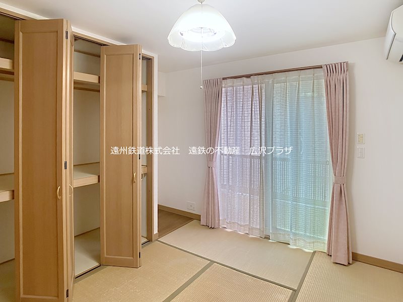 浜松市中央区蜆塚4丁目  内観写真（リビング以外の居室）