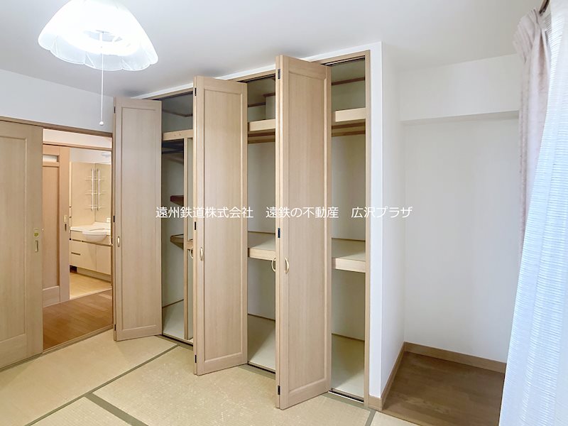 浜松市中央区蜆塚4丁目  内観写真（リビング以外の居室）