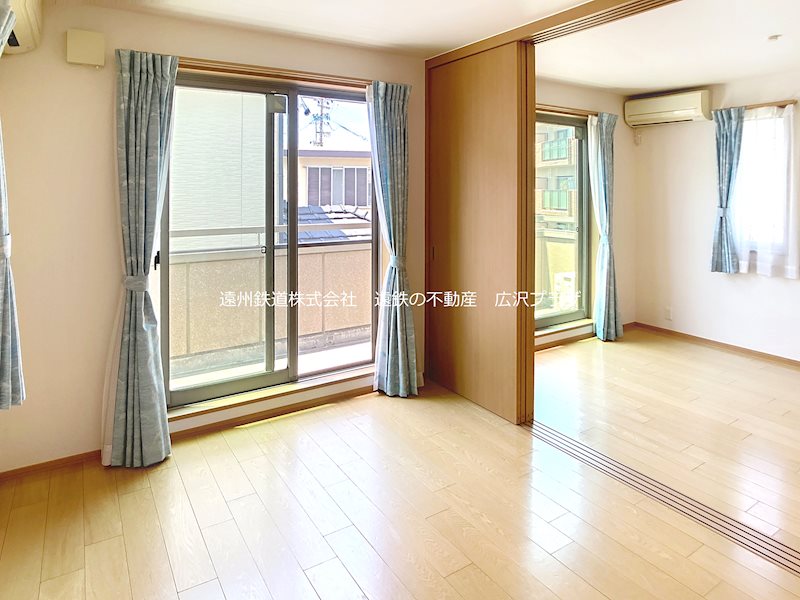 浜松市中央区蜆塚4丁目  内観写真（リビング以外の居室）