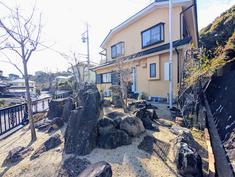 静岡県浜松市中央区半田山３丁目 現地写真（庭）