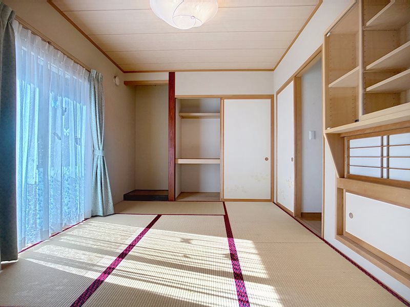 静岡県浜松市中央区有玉台４丁目 内観写真（リビング以外の居室）
