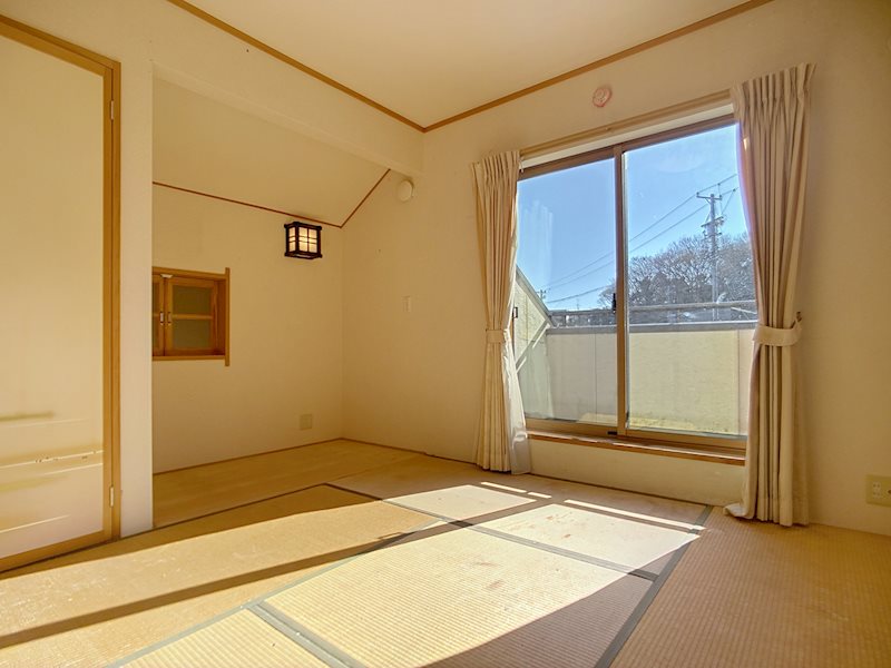静岡県浜松市中央区有玉台４丁目 内観写真（リビング以外の居室）