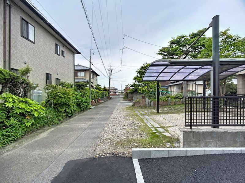 焼津市中根 現地写真（前面道路含む現地写真）