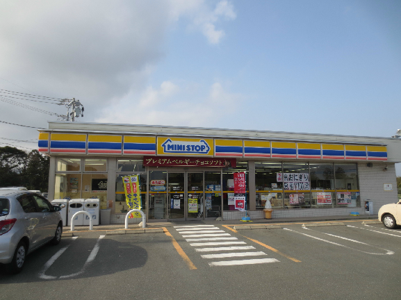 湖西市岡崎 コンビニ