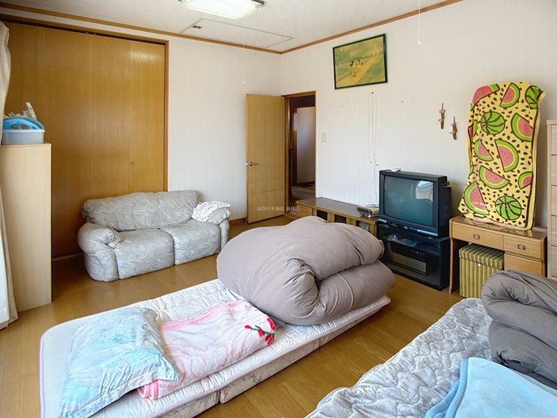 焼津市三右衛門新田 内観写真（リビング以外の居室）