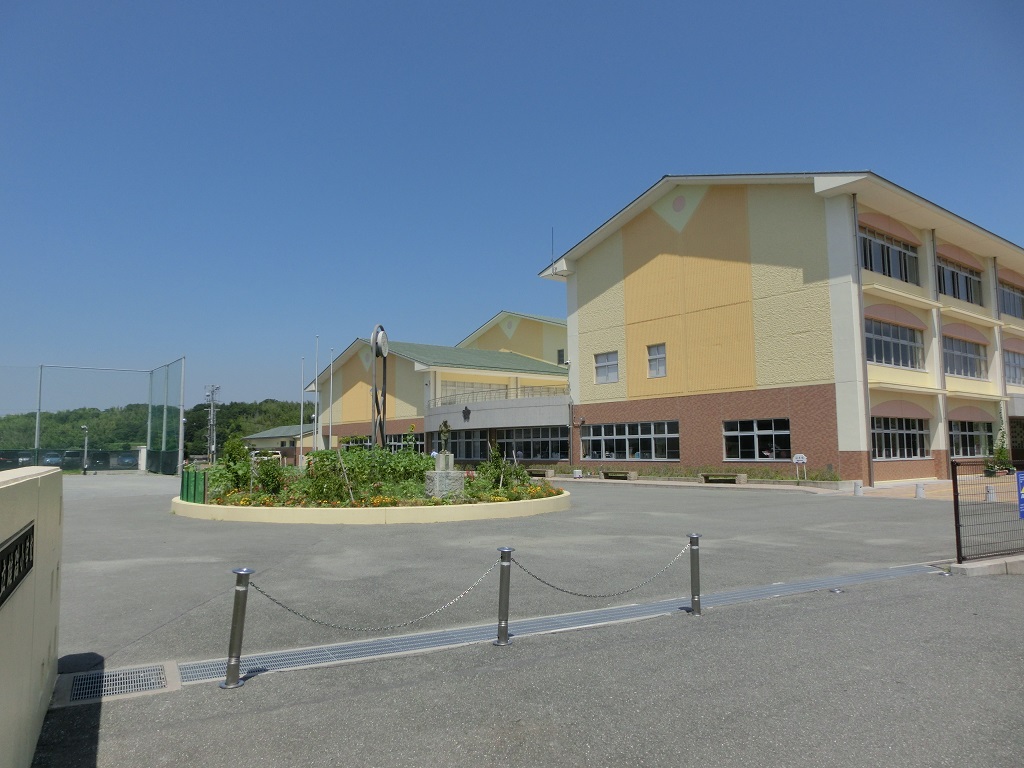 浜松市中央区雄踏町宇布見 小学校