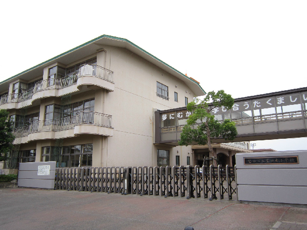 磐田市一言 小学校