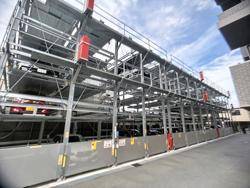 サーパス浜松城公園 共用部写真（駐車場）