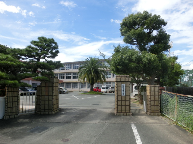 セラン 中学校
