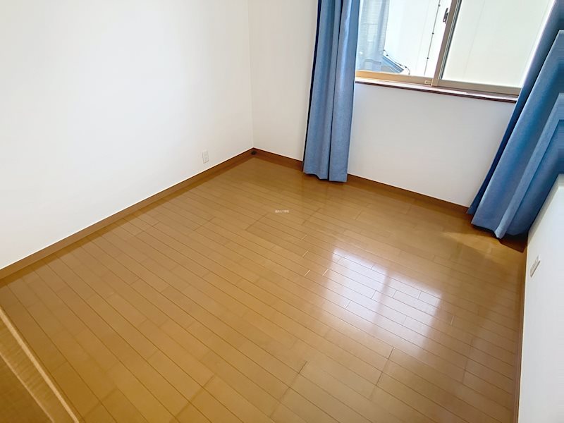 静岡県浜松市中央区葵西６丁目 内観写真（子供部屋）