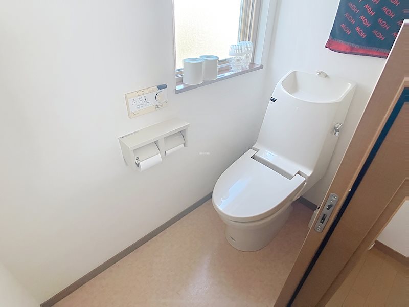 静岡県浜松市中央区葵西６丁目 内観写真（トイレ）
