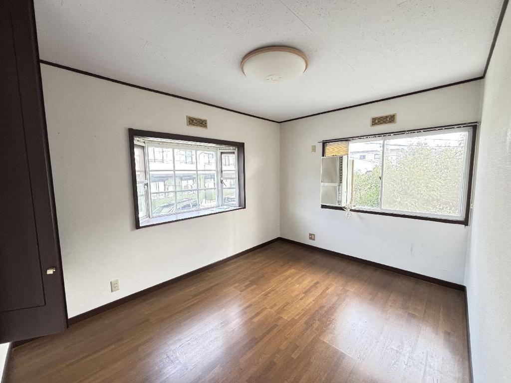 箕面市新稲6丁目 戸建 内観写真（リビング以外の居室）