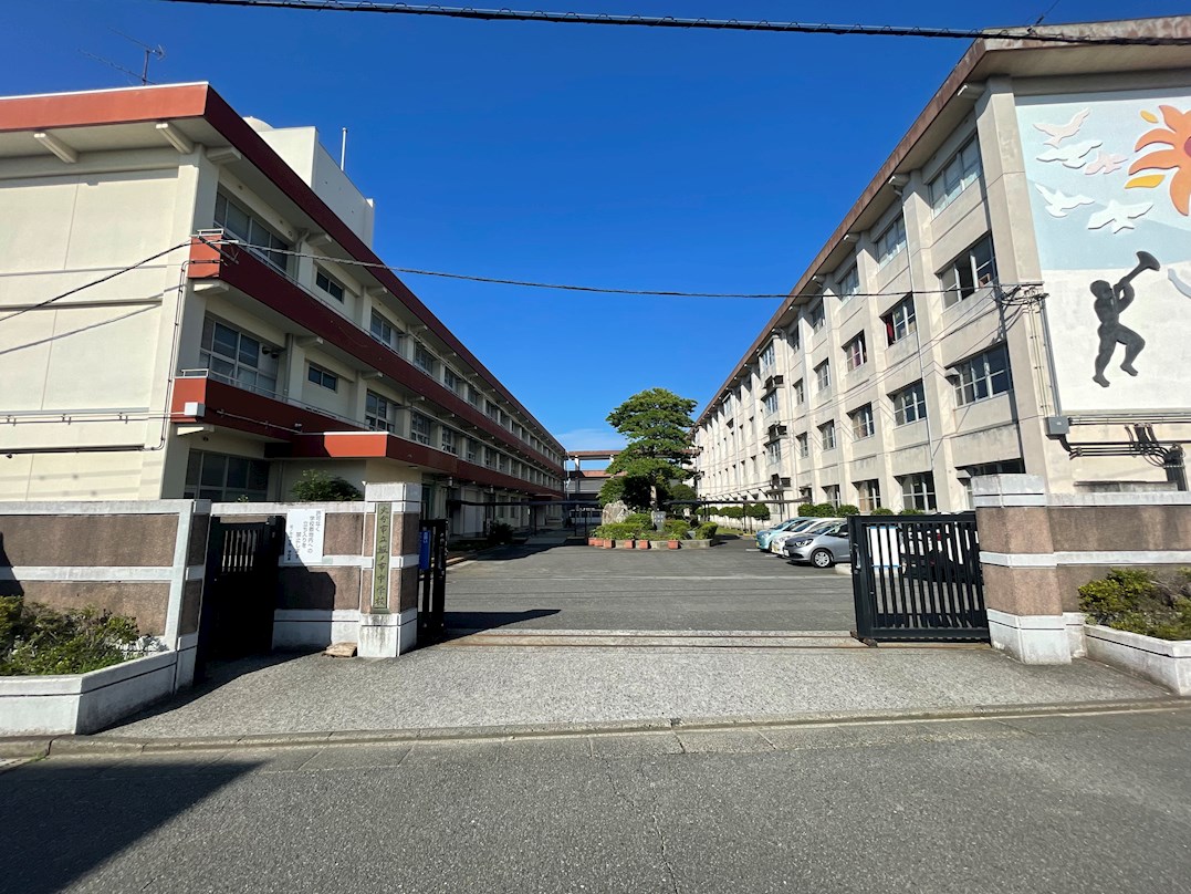【建築条件無し】坂ノ市中央3丁目　土地　1号地 中学校