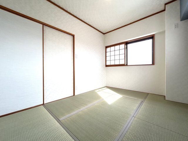 グレース嵐山 内観写真（リビング以外の居室）