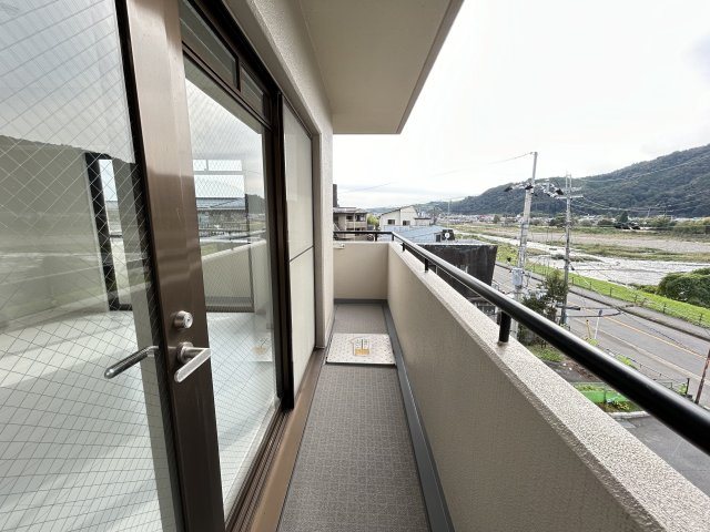 グレース嵐山 現地写真（バルコニー）