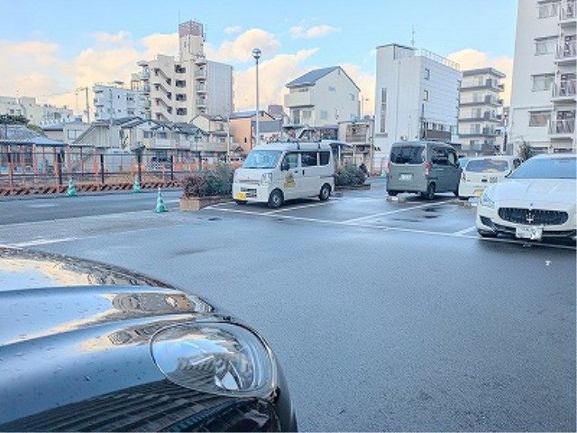 桂川ハイツ1号館 共用部写真（駐車場）