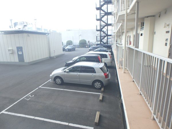 マイプラザ塔南 共用部写真（駐車場）