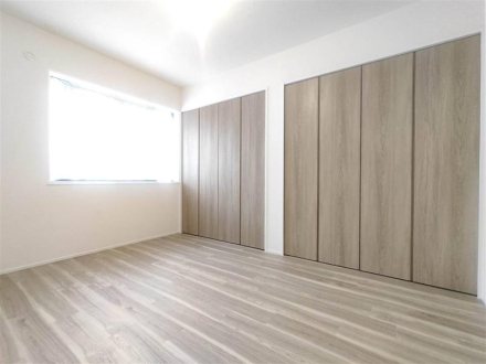 西京区御陵峰ケ堂町２丁目28-13 戸建 内観写真（寝室）