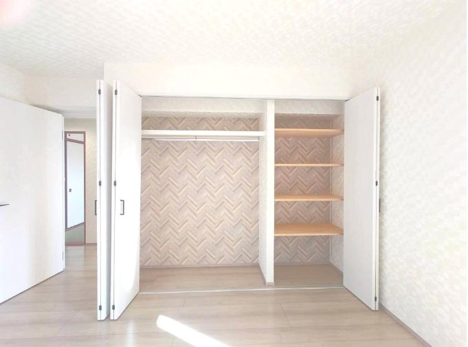 サンシティ桂坂３番館 内観写真（収納）