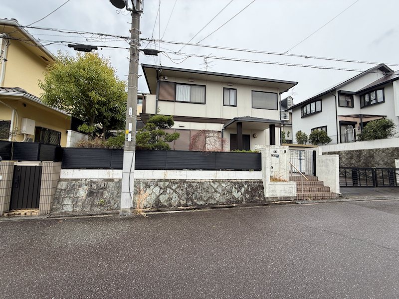 兵庫県宝塚市逆瀬台６丁目 現地写真