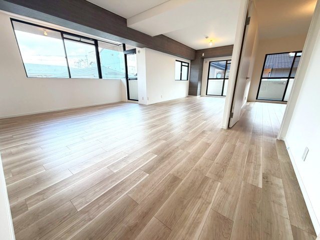 パークテラス桃山 内観写真（リビング）