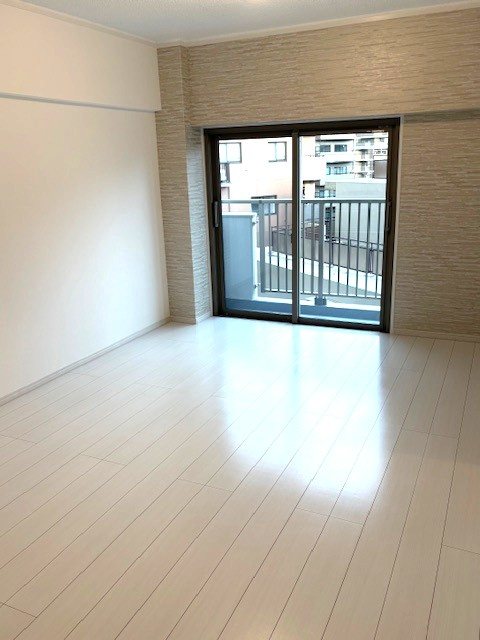山科セントラルハイツ 内観写真（リビング）