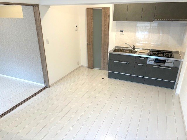 山科セントラルハイツ 内観写真（リビング）