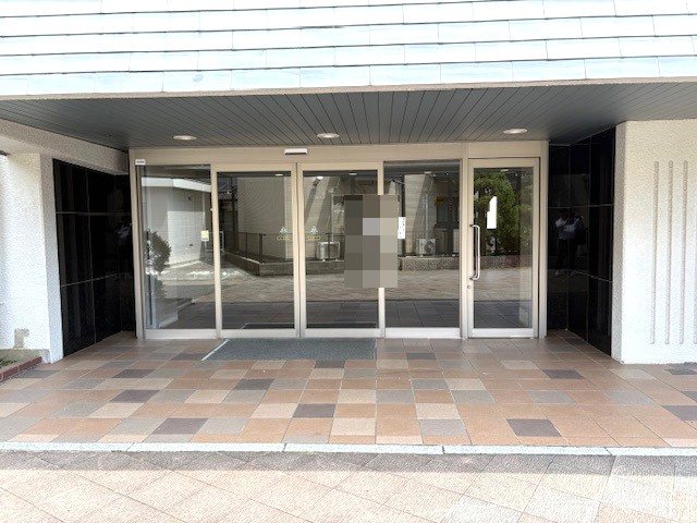 山科セントラルハイツ 共用部写真（エントランス）