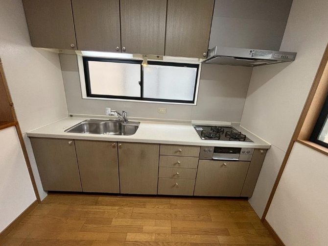山科区西野楳本町77-55 戸建 内観写真（キッチン）