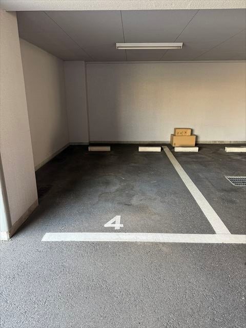 エル・パティオ桂南 共用部写真（駐車場）