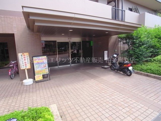 サンシティ西京極弐番館 共用部写真（エントランス）