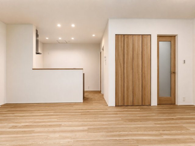 西京区松室扇田町13-4 戸建 内観写真（リビング）