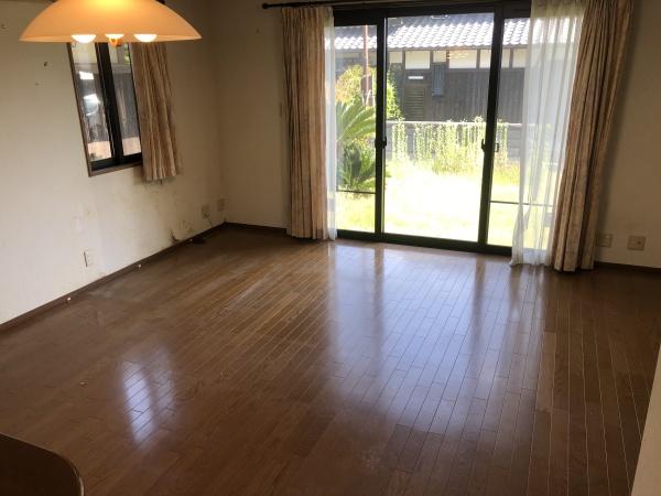 大津市日吉台　中古戸建 内観写真（リビング）
