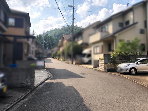 京都市北区衣笠赤阪町　中古戸建 現地写真（前面道路含む現地写真）